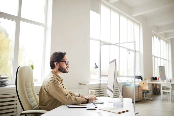 Freelance informatique : entre autonomie et défis à relever